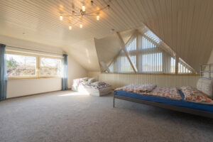 Zimmer 1 OG