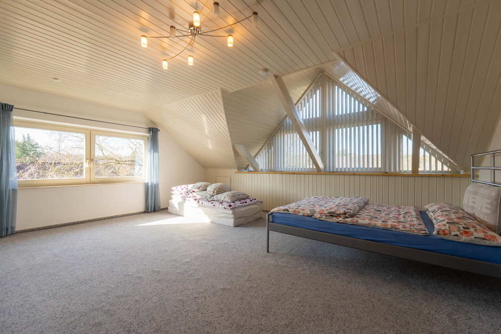 Zimmer 1 OG