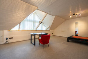 Zimmer 2 OG