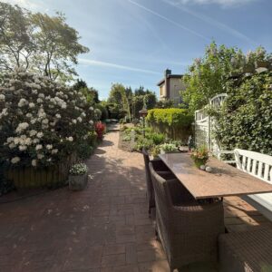 Terrasse und Garten