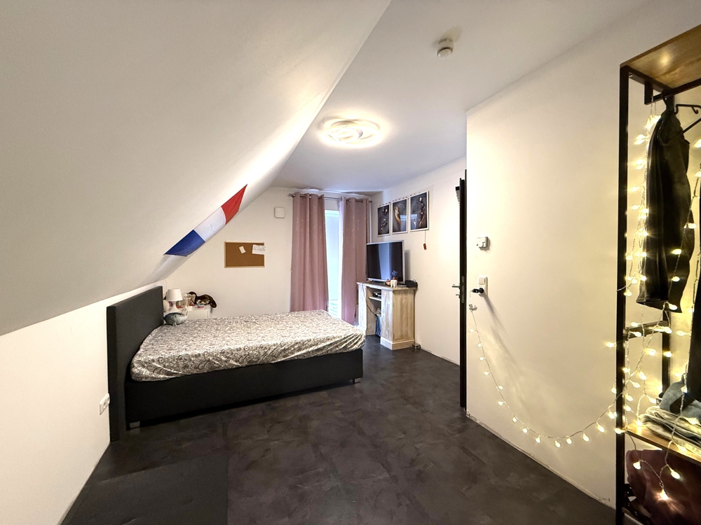Zimmer 1 OG