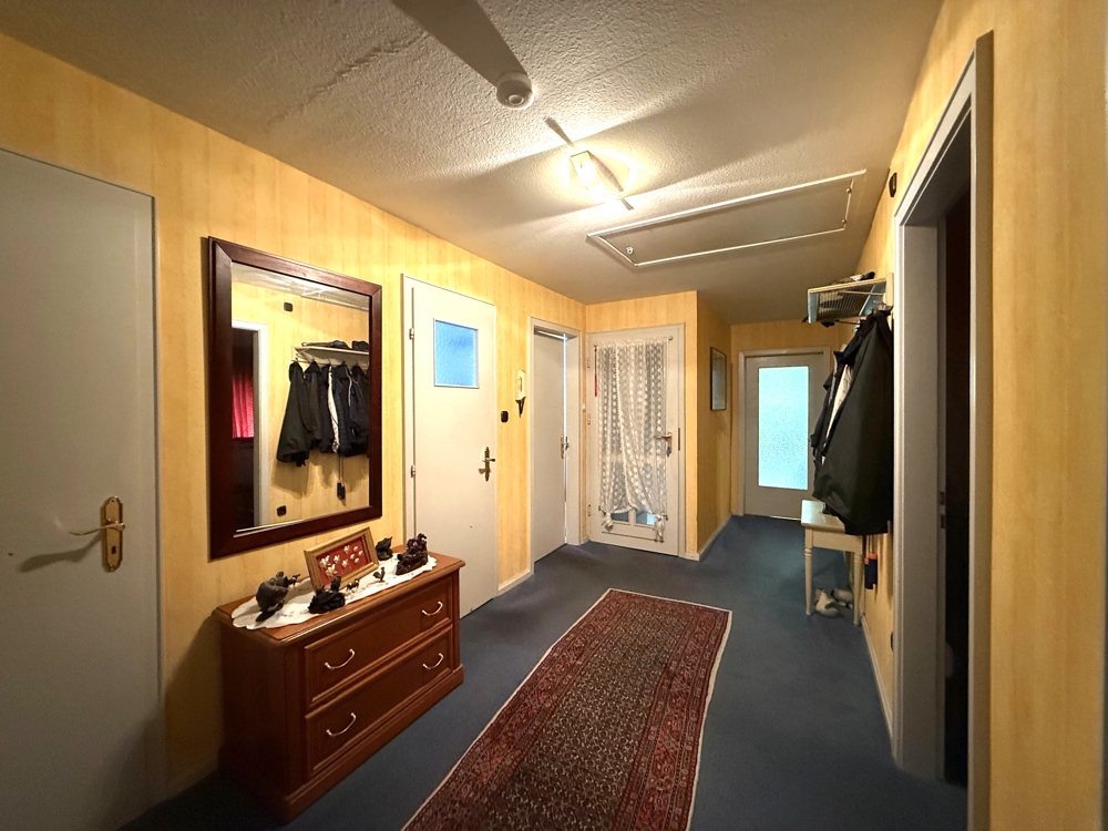 Haus 10, Flur OG